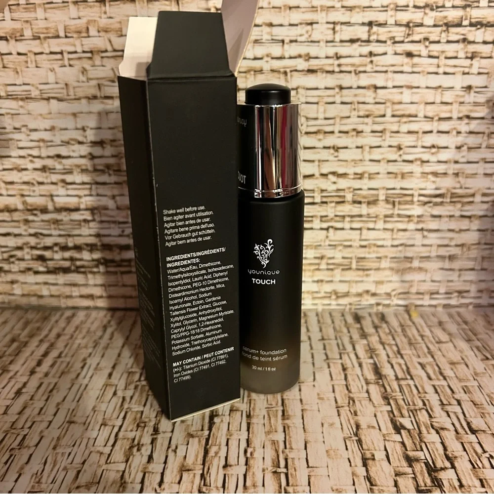 🐾Younique Linen Foundation🐾 - Picture 2 of 7